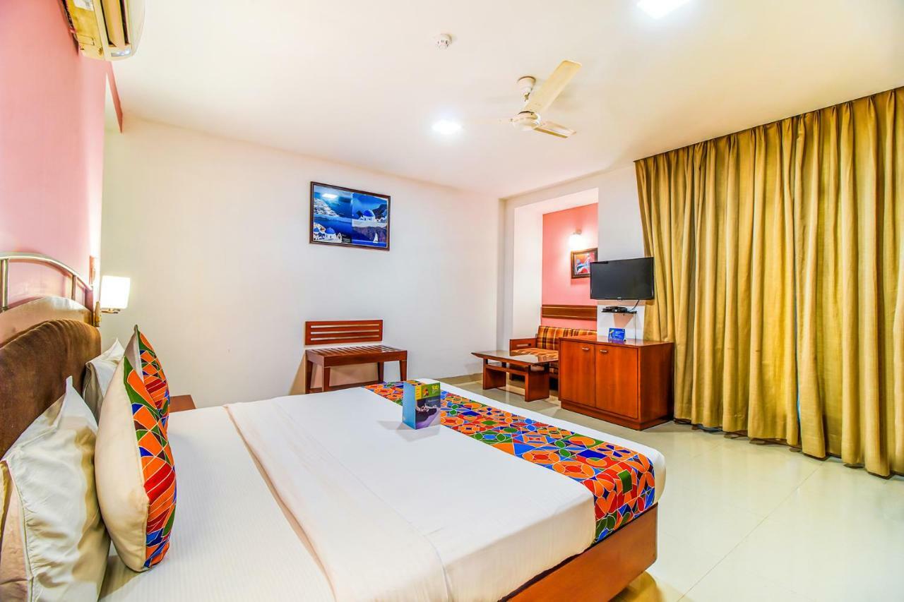 Fabhotel Divine Inn New Delhi Exterior photo