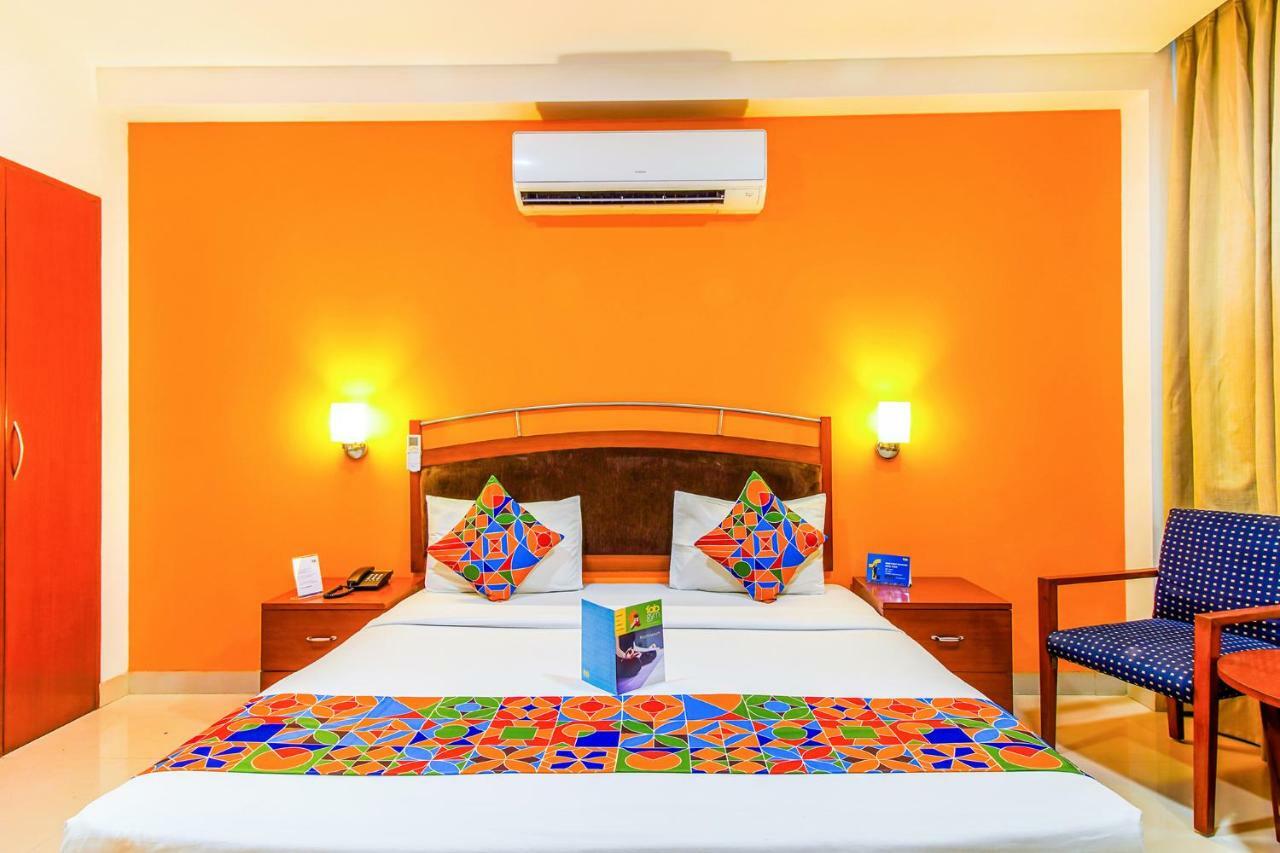 Fabhotel Divine Inn New Delhi Exterior photo