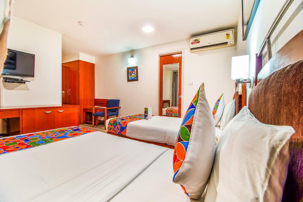 Fabhotel Divine Inn New Delhi Exterior photo